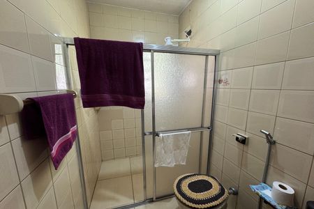 Casa à venda com 1365m², 3 quartos e sem vagaBanheiro 2