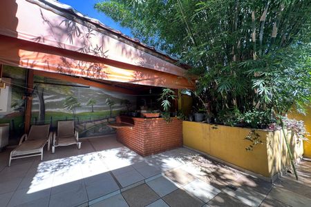 Casa à venda com 1365m², 3 quartos e sem vagaQuintal