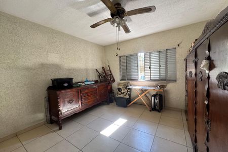 Quarto 1 de casa à venda com 3 quartos, 1365m² em Vila Bancaria, São Paulo