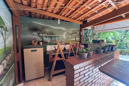 Casa à venda com 1365m², 3 quartos e sem vagaQuintal