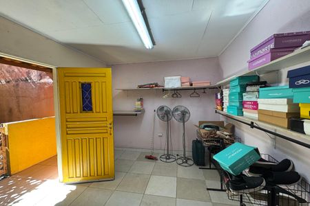 Casa à venda com 1365m², 3 quartos e sem vagaQuartinho