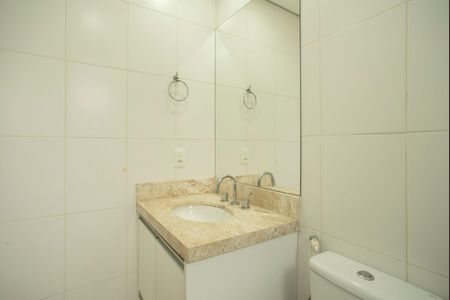 Apartamento para alugar com 70m², 2 quartos e 2 vagasBanheiro da Suíte