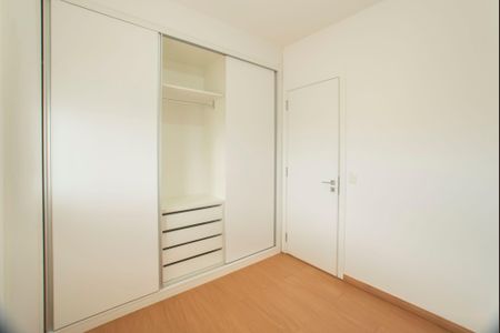 Apartamento para alugar com 70m², 2 quartos e 2 vagasQuarto