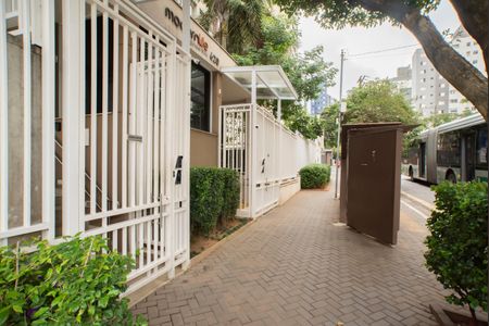 Apartamento para alugar com 70m², 2 quartos e 2 vagasFrente