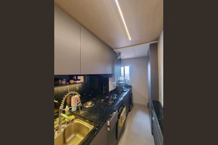 Apartamento à venda com 57m², 2 quartos e 2 vagasCozinha e Área de Serviço
