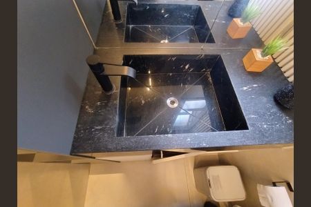Apartamento à venda com 57m², 2 quartos e 2 vagasBanheiro Social