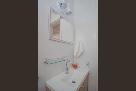 Apartamento para alugar com 38m², 1 quarto e sem vaga Apartamento para alugar com 38m², 1 quarto e sem vagaBanheiro social