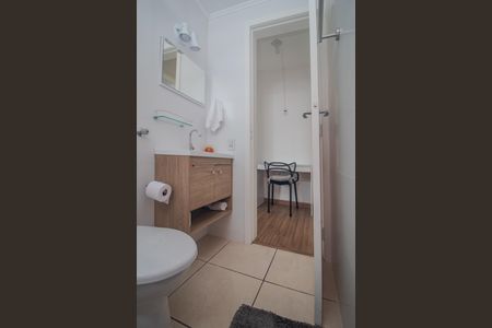 Apartamento para alugar com 38m², 1 quarto e sem vaga Apartamento para alugar com 38m², 1 quarto e sem vagaBanheiro social