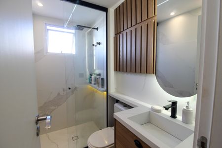 Apartamento à venda com 95m², 2 quartos e 2 vagasBanheiro do Quarto 2