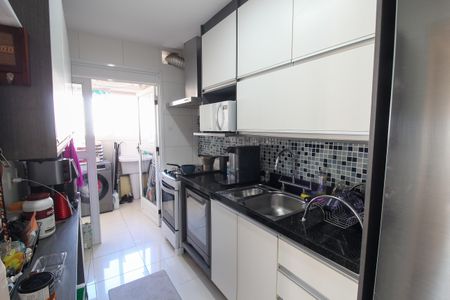 Apartamento à venda com 95m², 2 quartos e 2 vagasCozinha