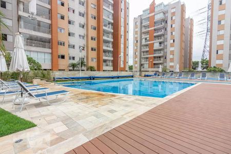 Apartamento à venda com 95m², 2 quartos e 2 vagasÁrea comum - Piscina