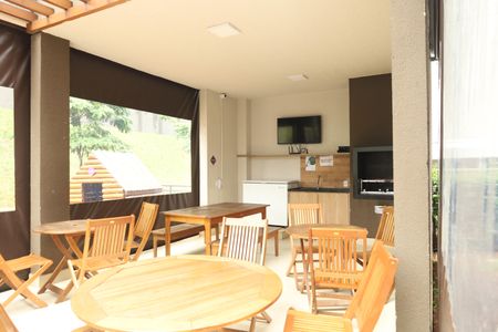 Apartamento para alugar com 43m², 2 quartos e sem vagaÁrea comum - Churrasqueira