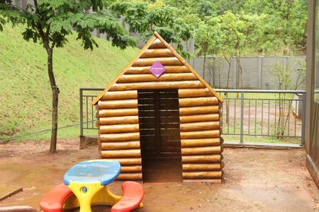 Apartamento para alugar com 43m², 2 quartos e sem vagaÁrea comum - Playground