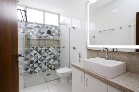 Apartamento à venda com 80m², 2 quartos e 1 vagaBanheiro Social