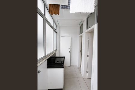 Apartamento à venda com 80m², 2 quartos e 1 vagaÁrea de Serviço