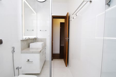 Apartamento à venda com 80m², 2 quartos e 1 vagaBanheiro Social