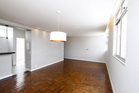 Apartamento à venda com 80m², 2 quartos e 1 vagaSala