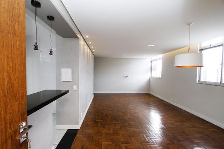 Apartamento à venda com 80m², 2 quartos e 1 vagaSala