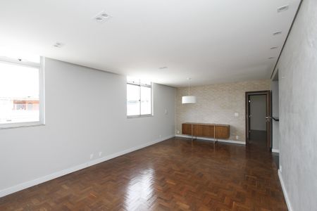 Apartamento à venda com 80m², 2 quartos e 1 vagaSala