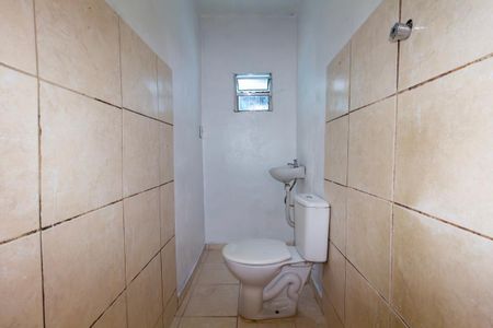 Casa para alugar com 85m², 2 quartos e sem vaga Casa para alugar com 85m², 2 quartos e sem vagaBanheiro