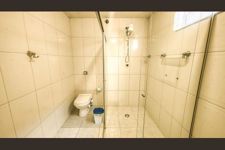 Casa à venda com 272m², 5 quartos e 2 vagasBanheiro da Suíte