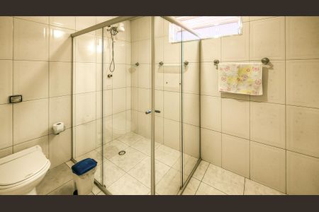 Casa à venda com 272m², 5 quartos e 2 vagasBanheiro da Suíte
