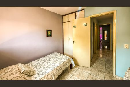 Casa à venda com 272m², 5 quartos e 2 vagasQuarto 3