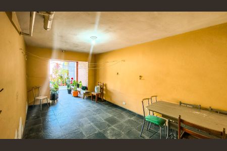 Casa à venda com 272m², 5 quartos e 2 vagasÁrea de Serviço