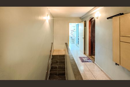 Casa à venda com 272m², 5 quartos e 2 vagasCorredor