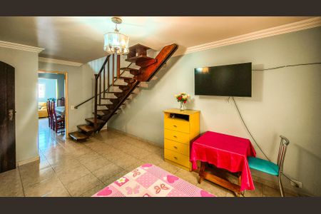 Casa à venda com 272m², 5 quartos e 2 vagasSala