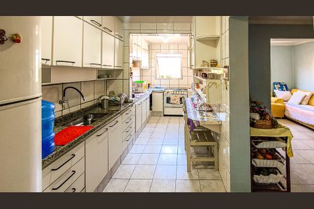 Casa à venda com 272m², 5 quartos e 2 vagasCozinha