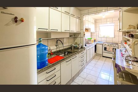 Casa à venda com 272m², 5 quartos e 2 vagasCozinha