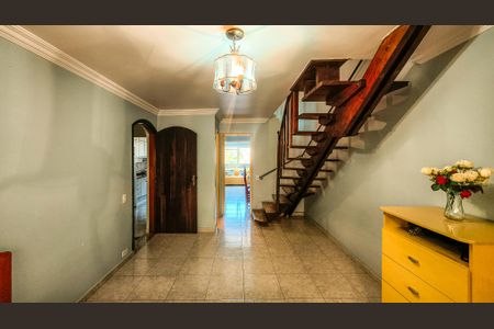 Casa à venda com 272m², 5 quartos e 2 vagasSala