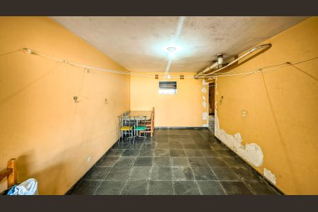Casa à venda com 272m², 5 quartos e 2 vagasÁrea de Serviço