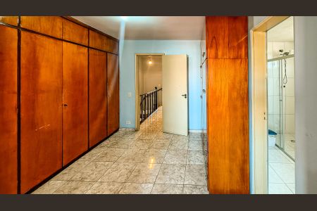 Casa à venda com 272m², 5 quartos e 2 vagasCloset da suíte