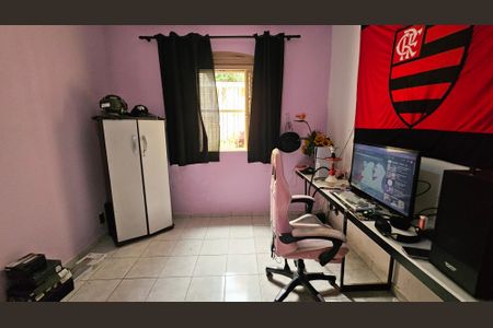 Casa à venda com 300m², 2 quartos e 2 vagas