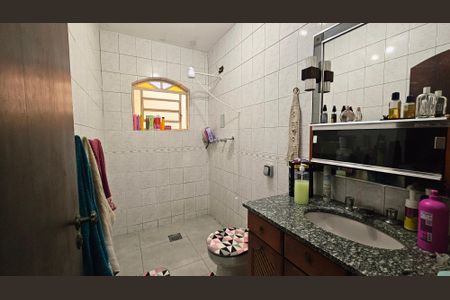 Casa à venda com 300m², 2 quartos e 2 vagas