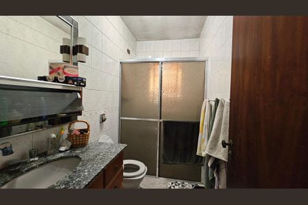 Casa à venda com 300m², 2 quartos e 2 vagas