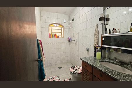 Casa à venda com 300m², 2 quartos e 2 vagas