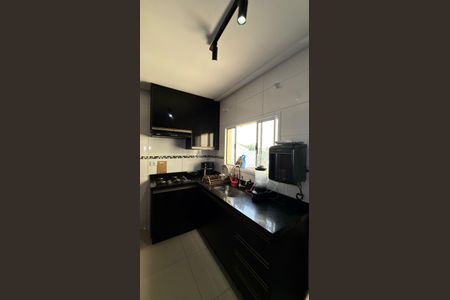 Apartamento à venda com 110m², 2 quartos e 2 vagasCozinha