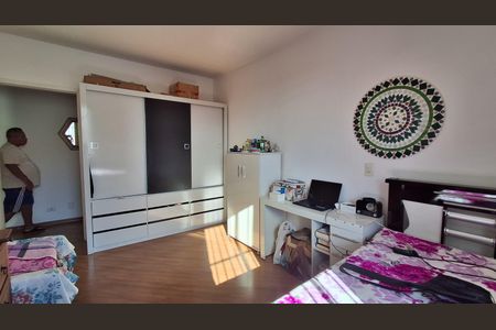 Apartamento à venda com 136m², 3 quartos e 1 vaga Apartamento à venda com 136m², 3 quartos e 1 vagaQuarto 2