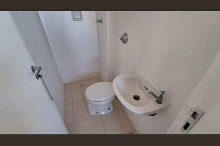Apartamento à venda com 136m², 3 quartos e 1 vaga Apartamento à venda com 136m², 3 quartos e 1 vagaBanheiro Social 2