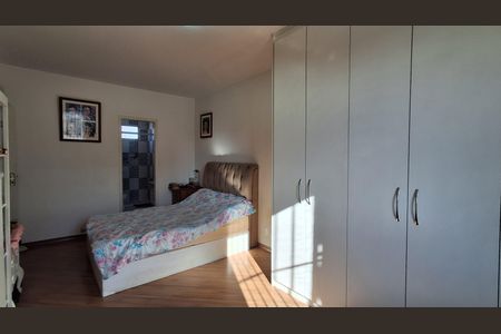 Apartamento à venda com 136m², 3 quartos e 1 vaga Apartamento à venda com 136m², 3 quartos e 1 vagaSuíte