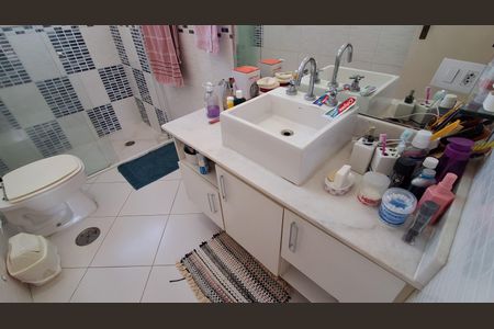 Apartamento à venda com 136m², 3 quartos e 1 vaga Apartamento à venda com 136m², 3 quartos e 1 vagaBanheiro Suíte