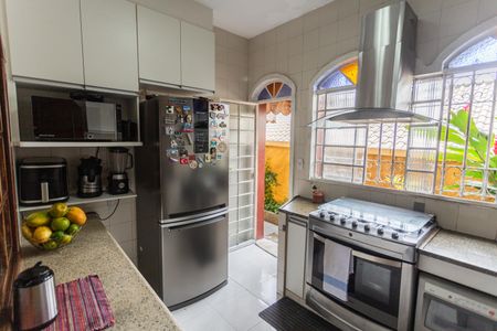 Casa à venda com 300m², 3 quartos e 2 vagasCozinha