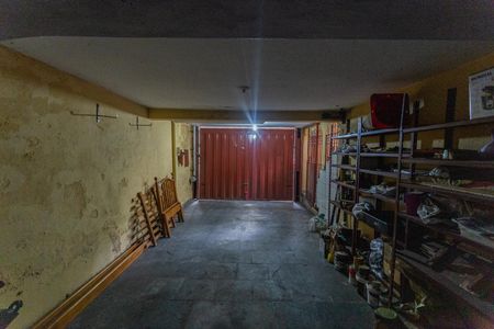 Casa à venda com 300m², 3 quartos e 2 vagasGaragem