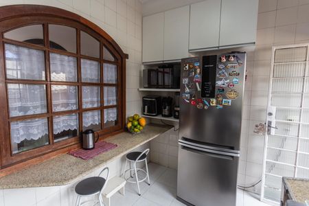 Casa à venda com 300m², 3 quartos e 2 vagasCozinha