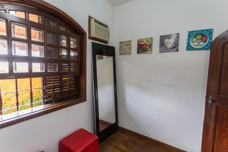 Casa à venda com 300m², 3 quartos e 2 vagasQuarto 3