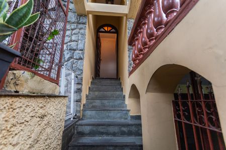 Casa à venda com 300m², 3 quartos e 2 vagasEntrada
