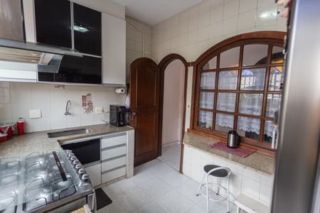 Casa à venda com 300m², 3 quartos e 2 vagasCozinha